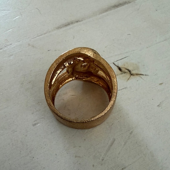 Gold Statement Ring - Picture 3 of 4
